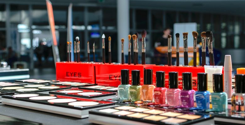 Comment améliorer l’expérience-client dans les magasins de beauté ?