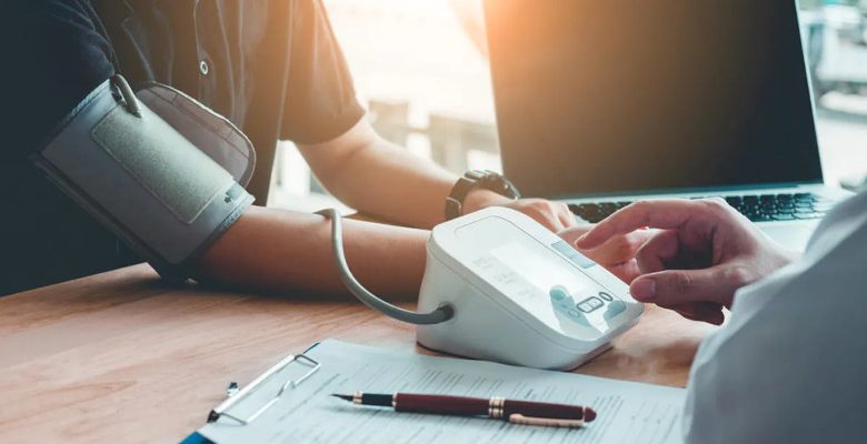 Arrêt maladie abusif : pourquoi opter pour les contrôles médicaux employeurs ?